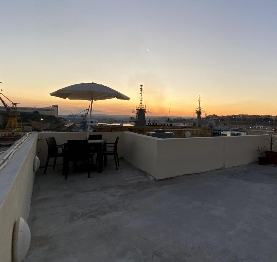 Malta Suites Senglea Eksteriør billede