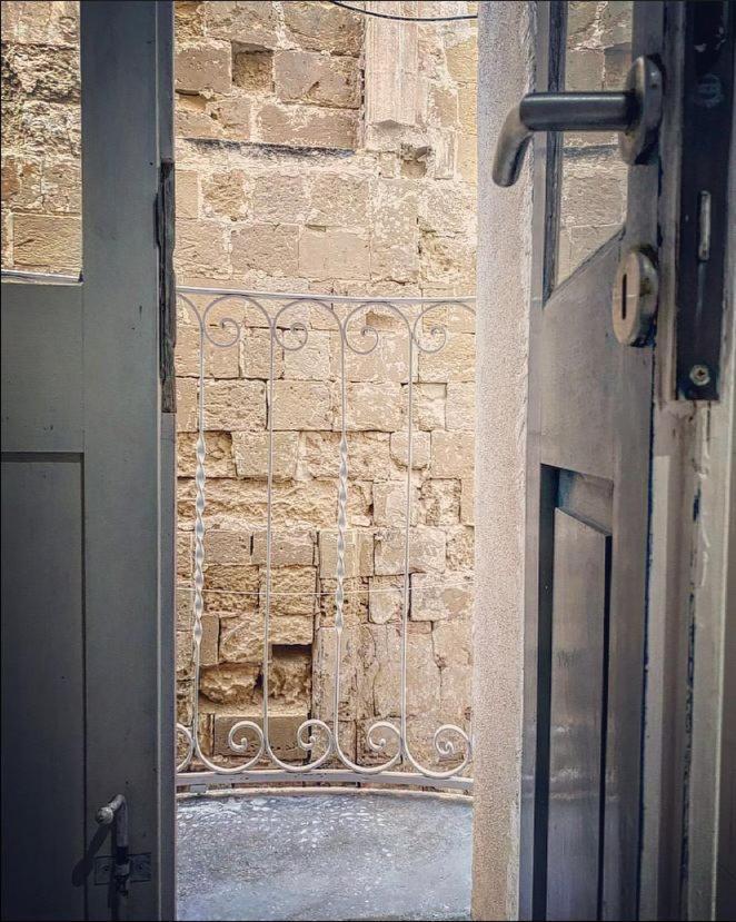 Malta Suites Senglea Eksteriør billede