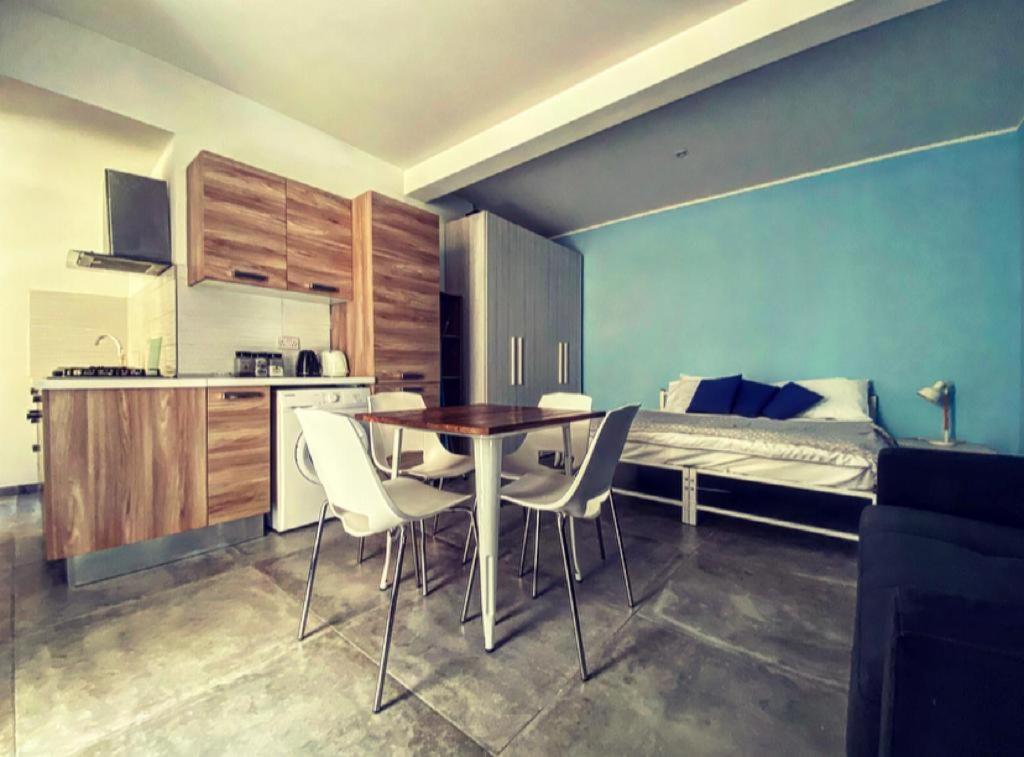 Malta Suites Senglea Eksteriør billede