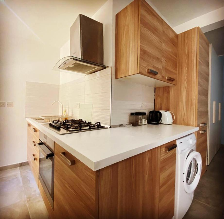 Malta Suites Senglea Eksteriør billede